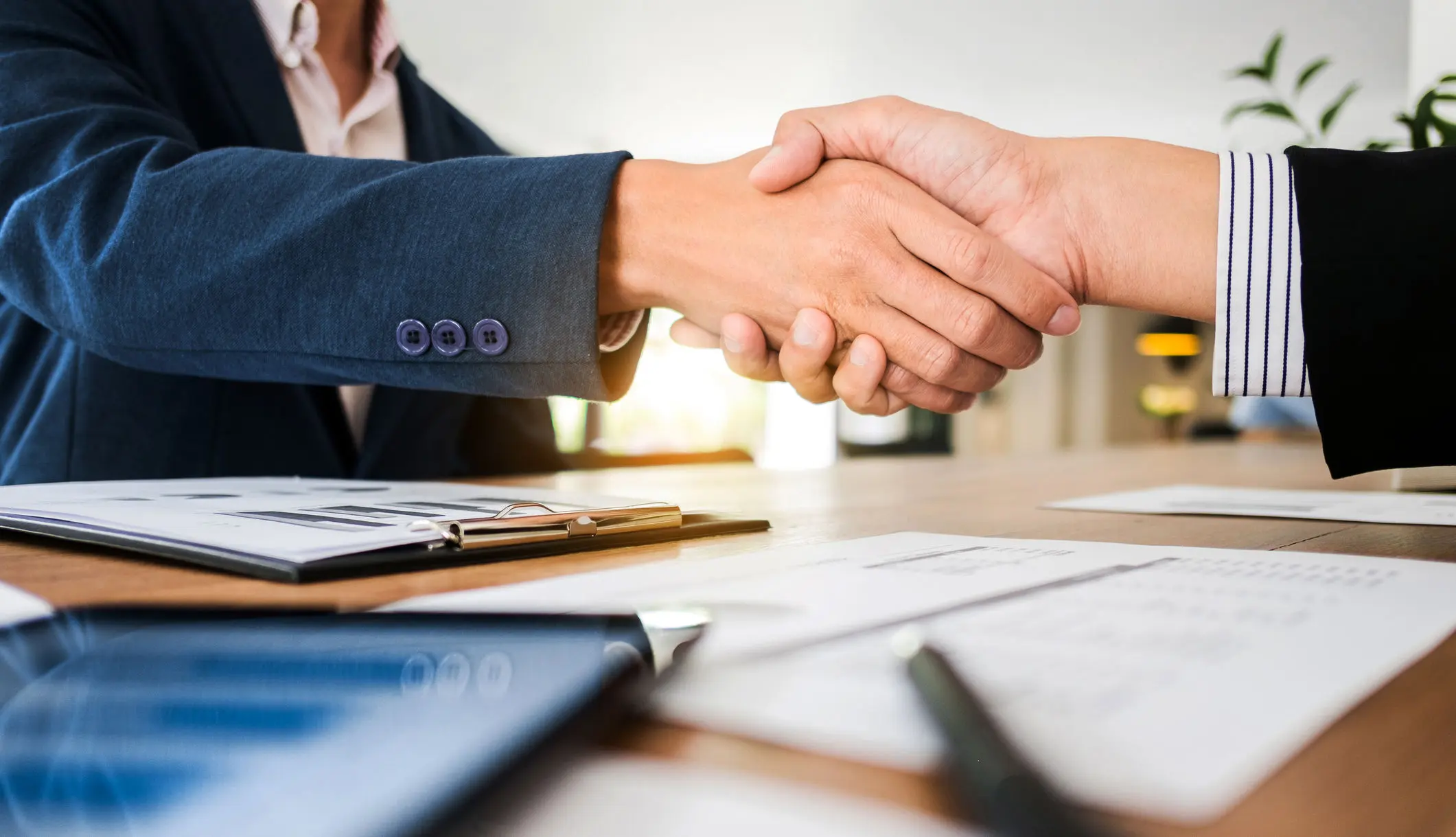 Bewerbung: Von der Stellensuche bis zum Traumjob [Tipps]