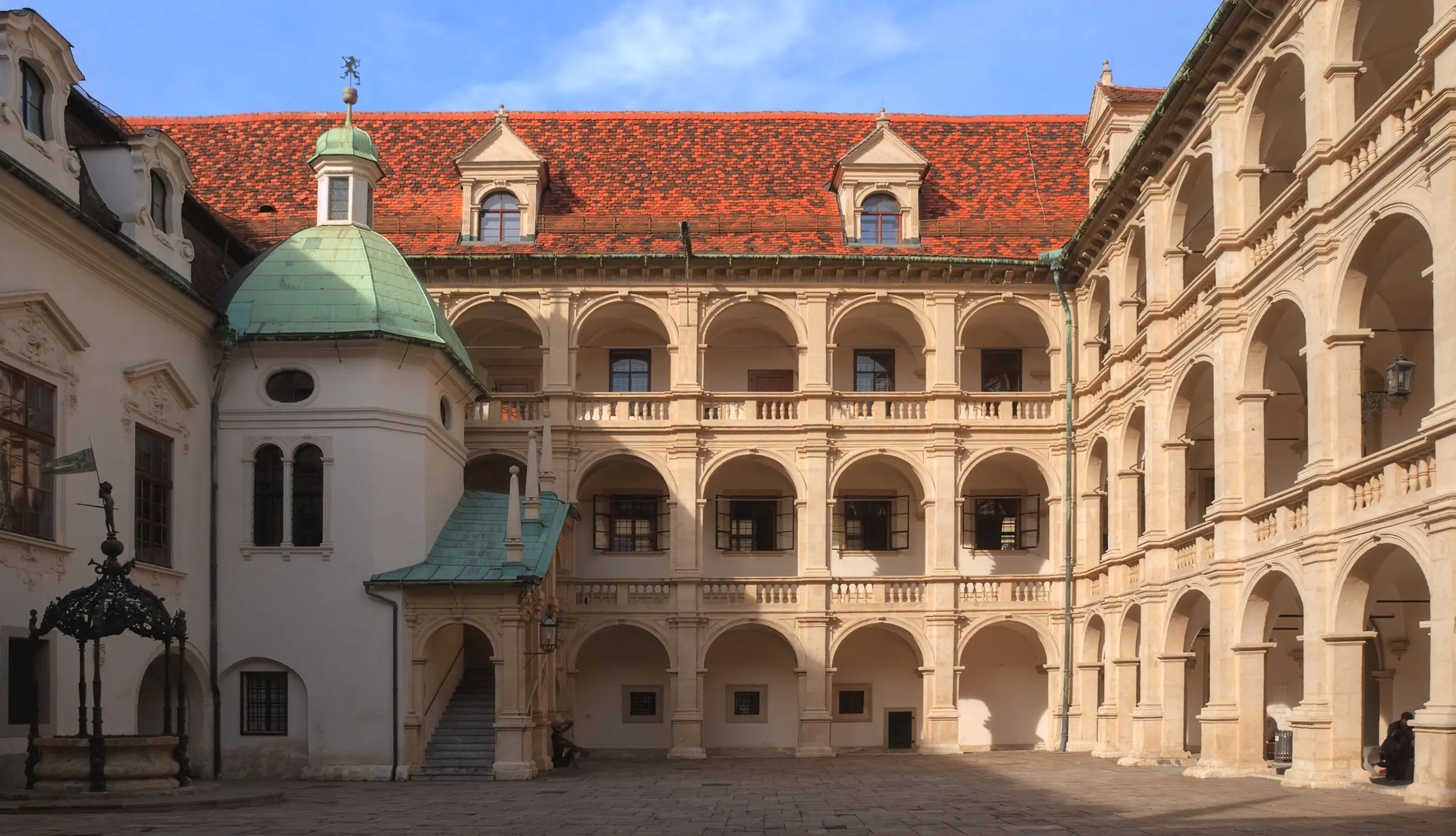 Der steirische Landtag ist im Landhaus in der steirischen Hauptstadt Graz angesiedelt.