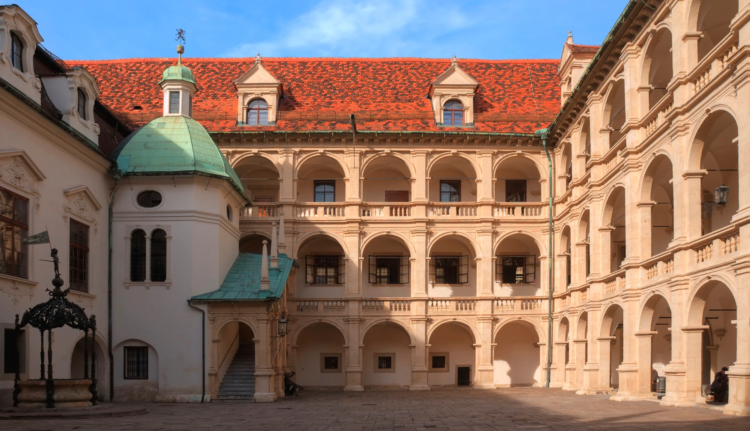 Der steirische Landtag ist im Landhaus in der steirischen Hauptstadt Graz angesiedelt.