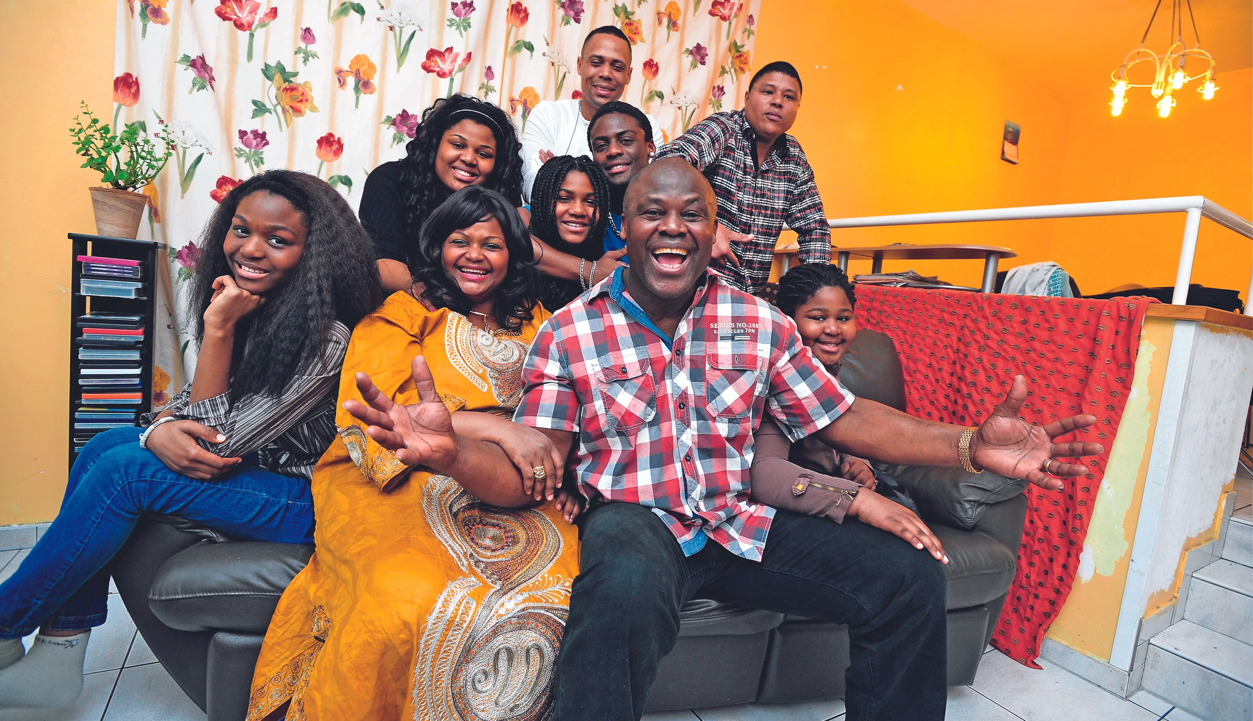 "Dancing Stars"-Teilnehmer Biko Botowamungu mit seiner Familie