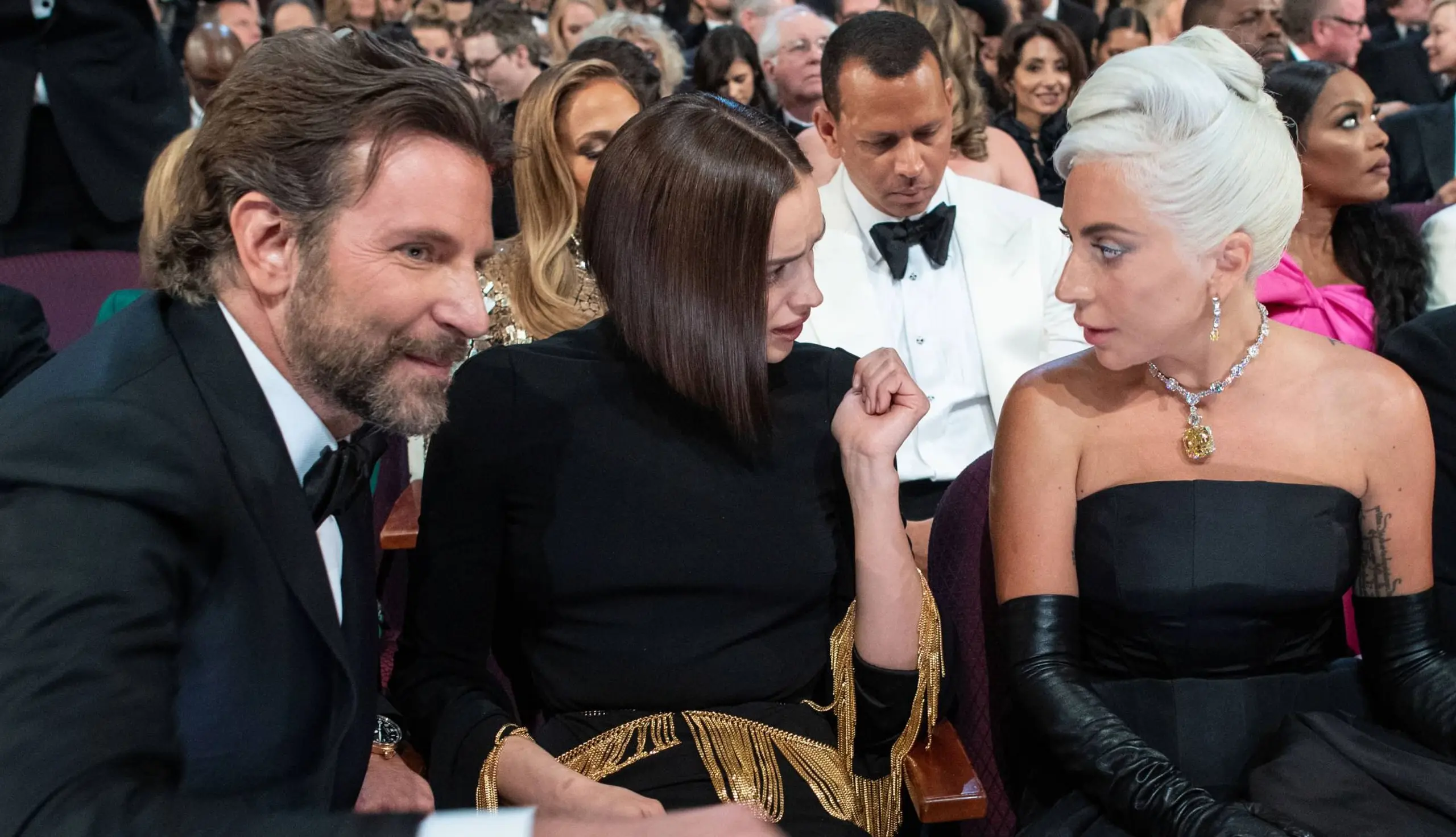 Was sagt Irina Shayk zu Bradley Cooper & Lady Gaga?