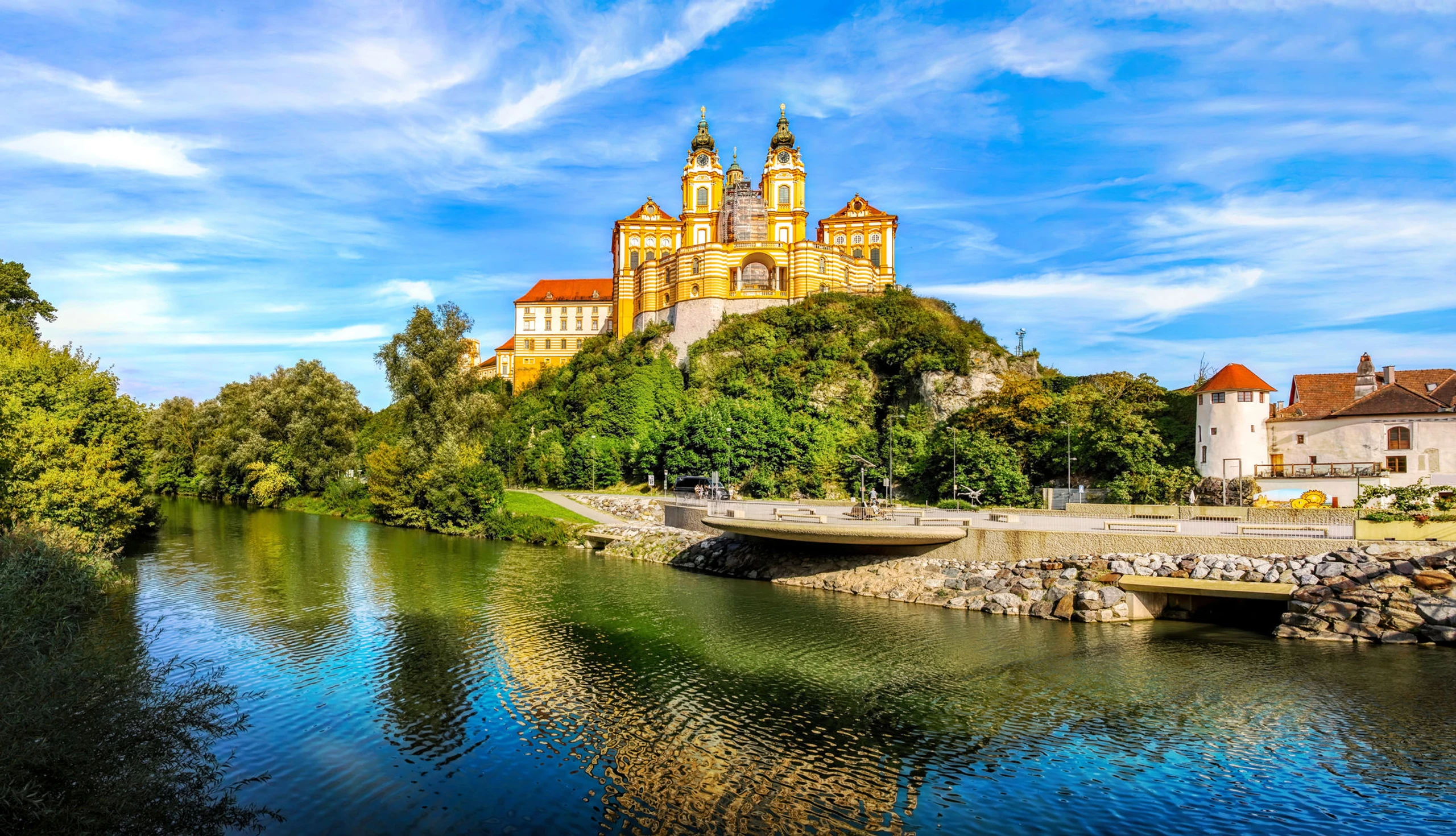 Das Stift Melk ist ein beliebtes Ausflugsziel in Niederösterreich.