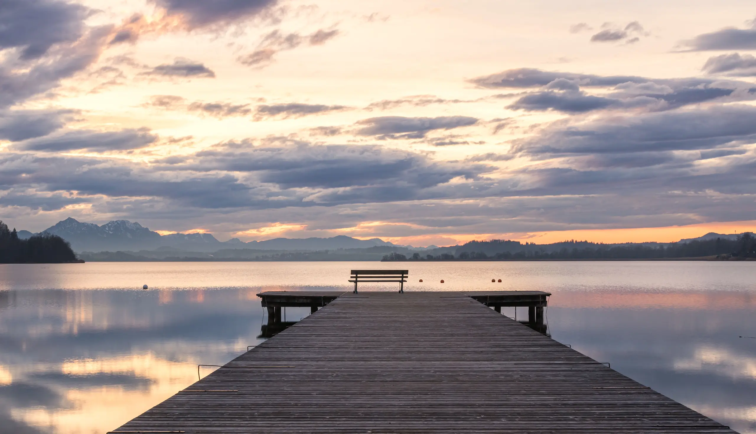 Wallersee bei Sonnenuntergang
