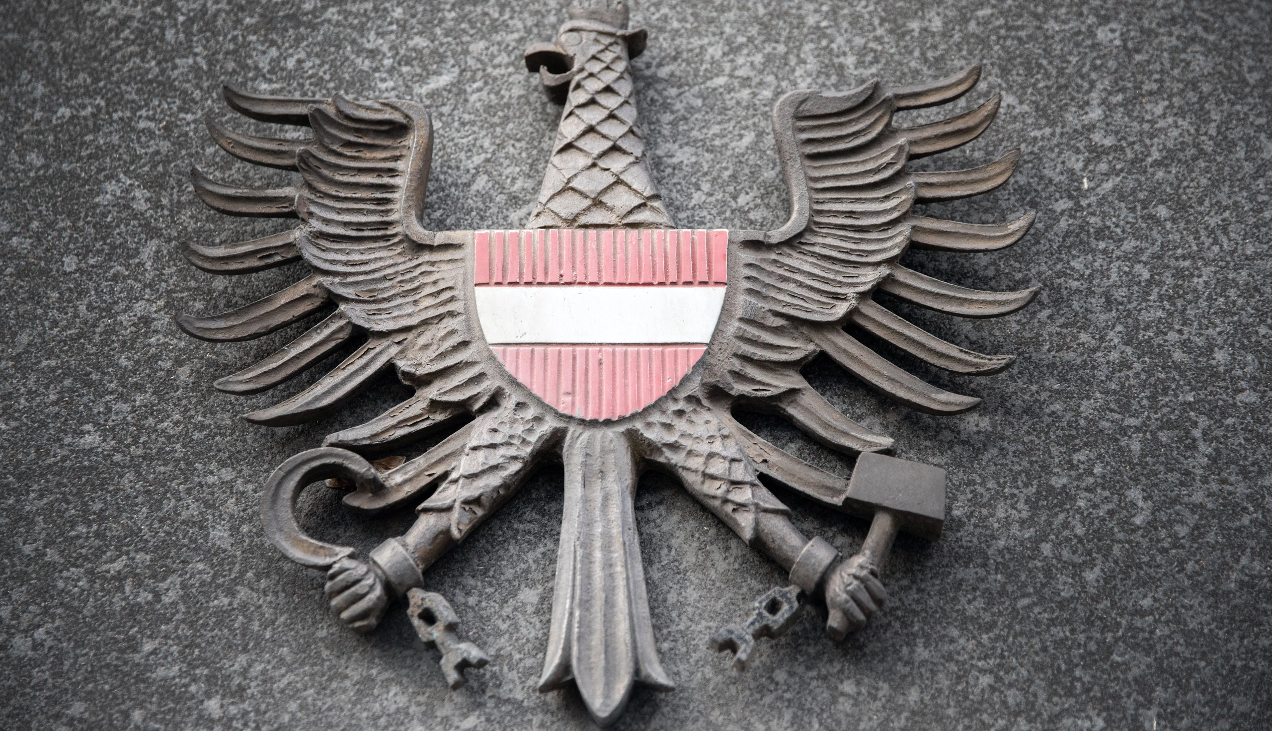 Österreich Bundesadler, Neutralität, Symbolbild