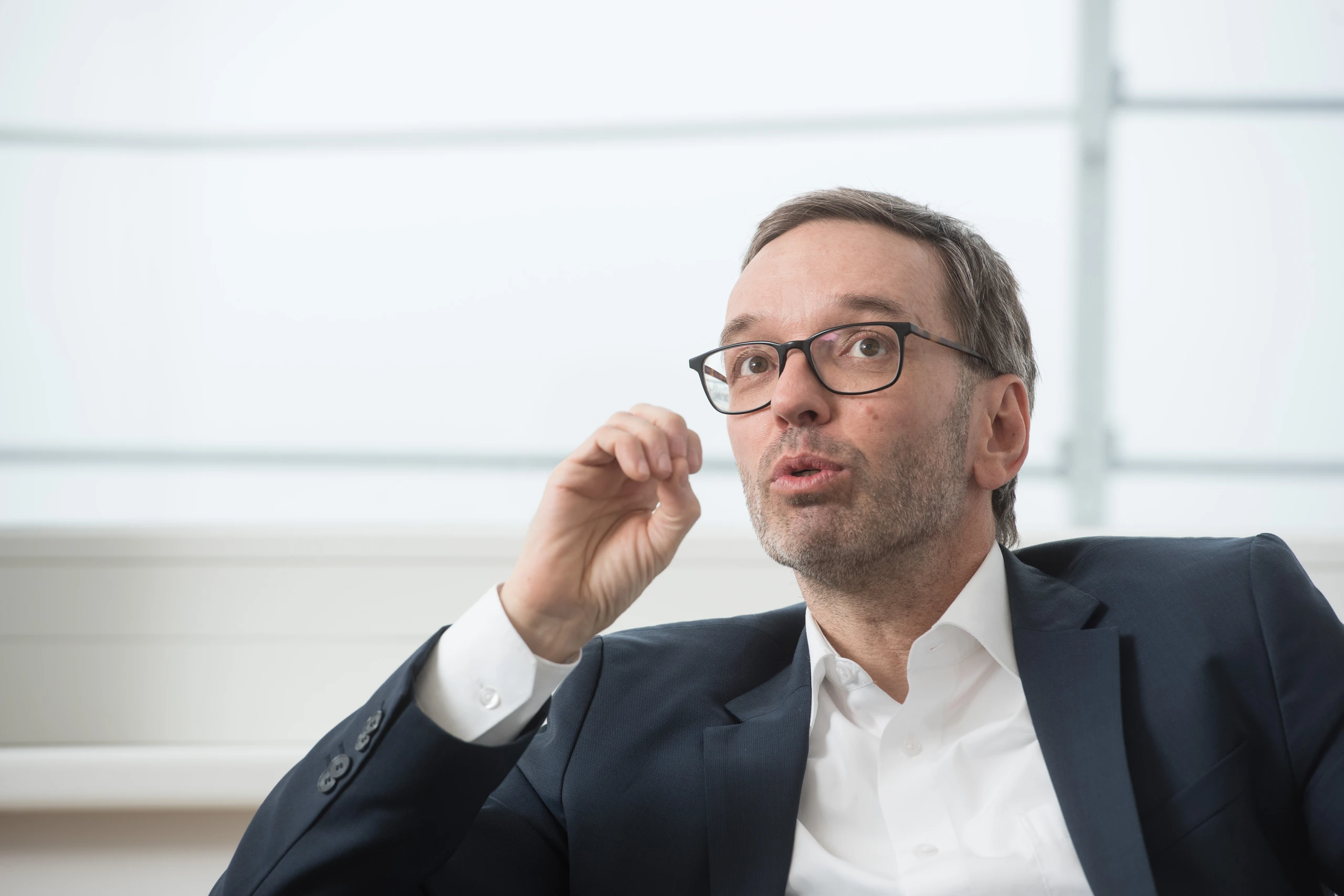 © Ricardo Herrgott News Blurred image background