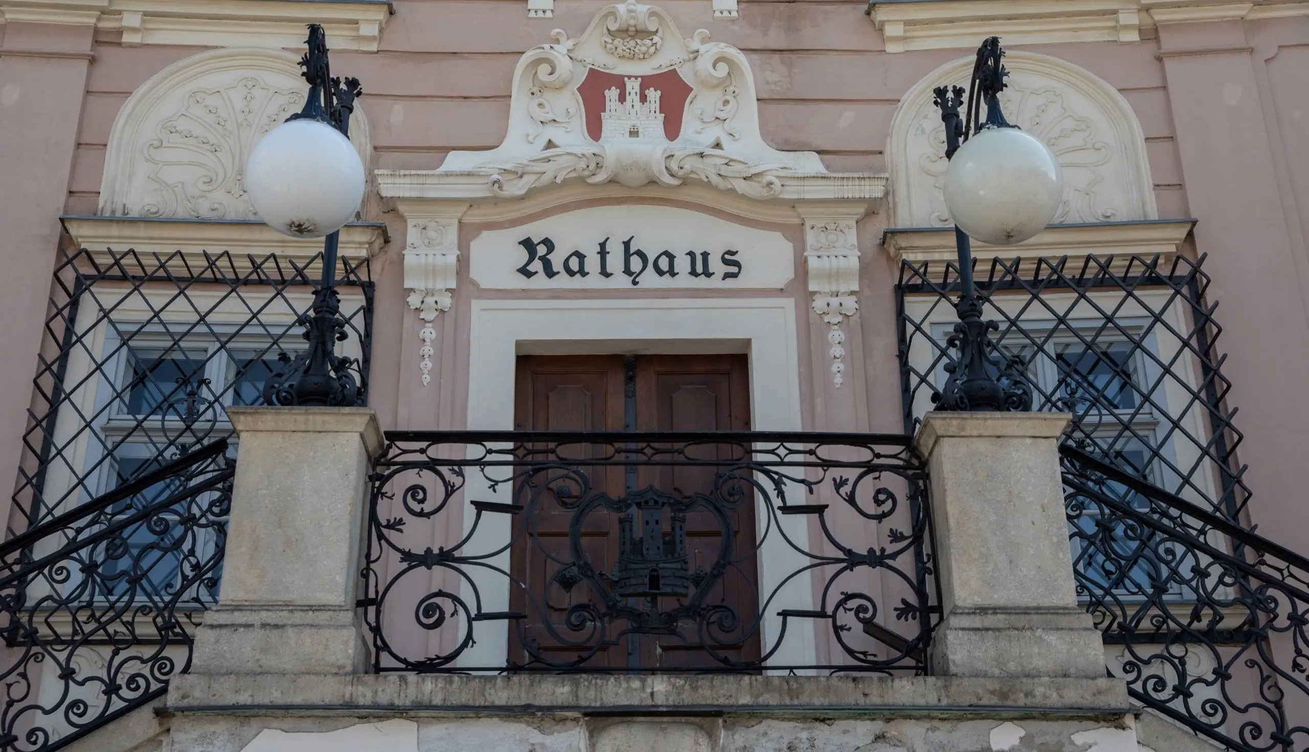 Rathaus: Sitz des/der Bürgermeister/Bürgermeisterin