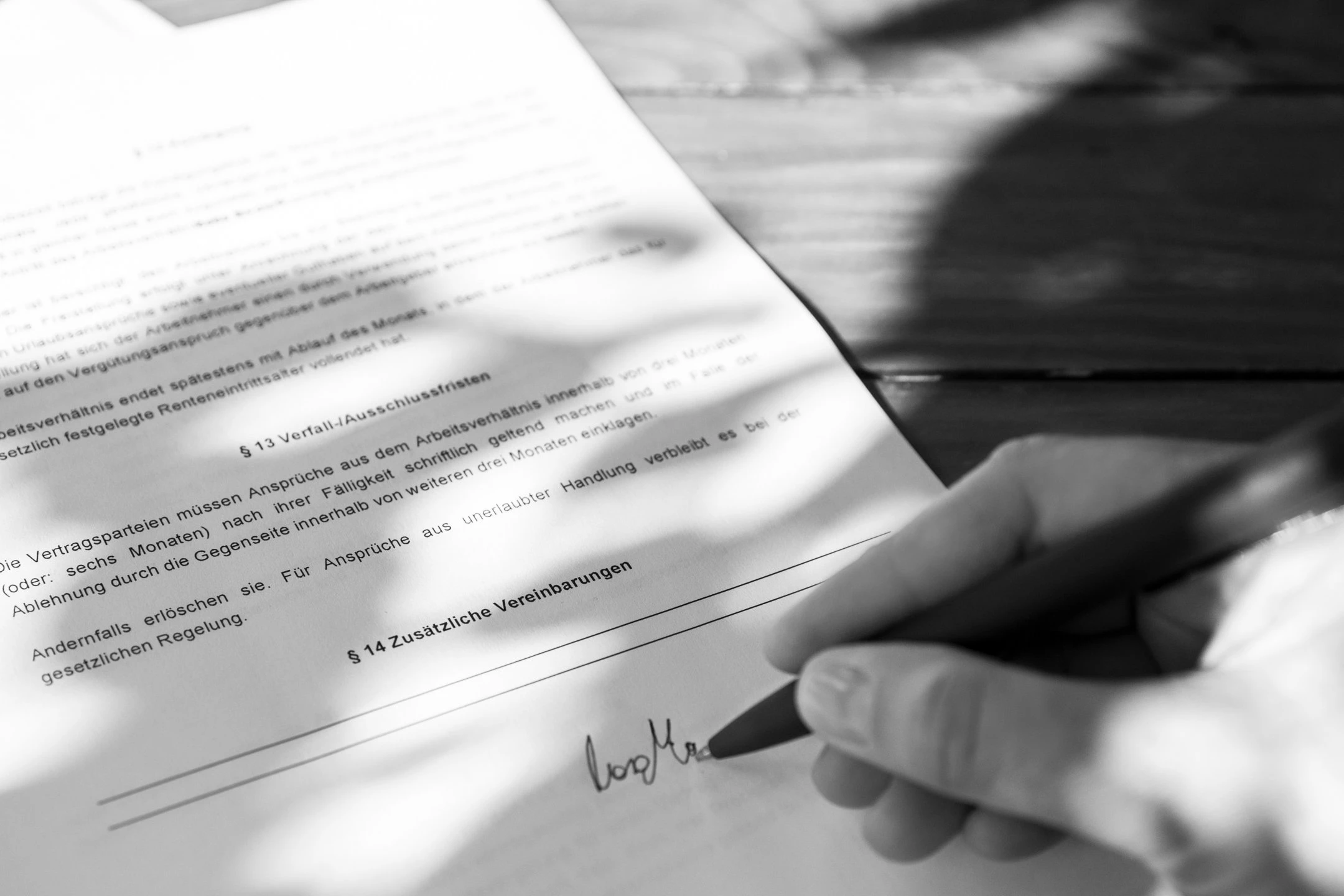 Dienstzettel oder Dienstvertrag: Was die unterschiedlichen Rechtsformen bringen