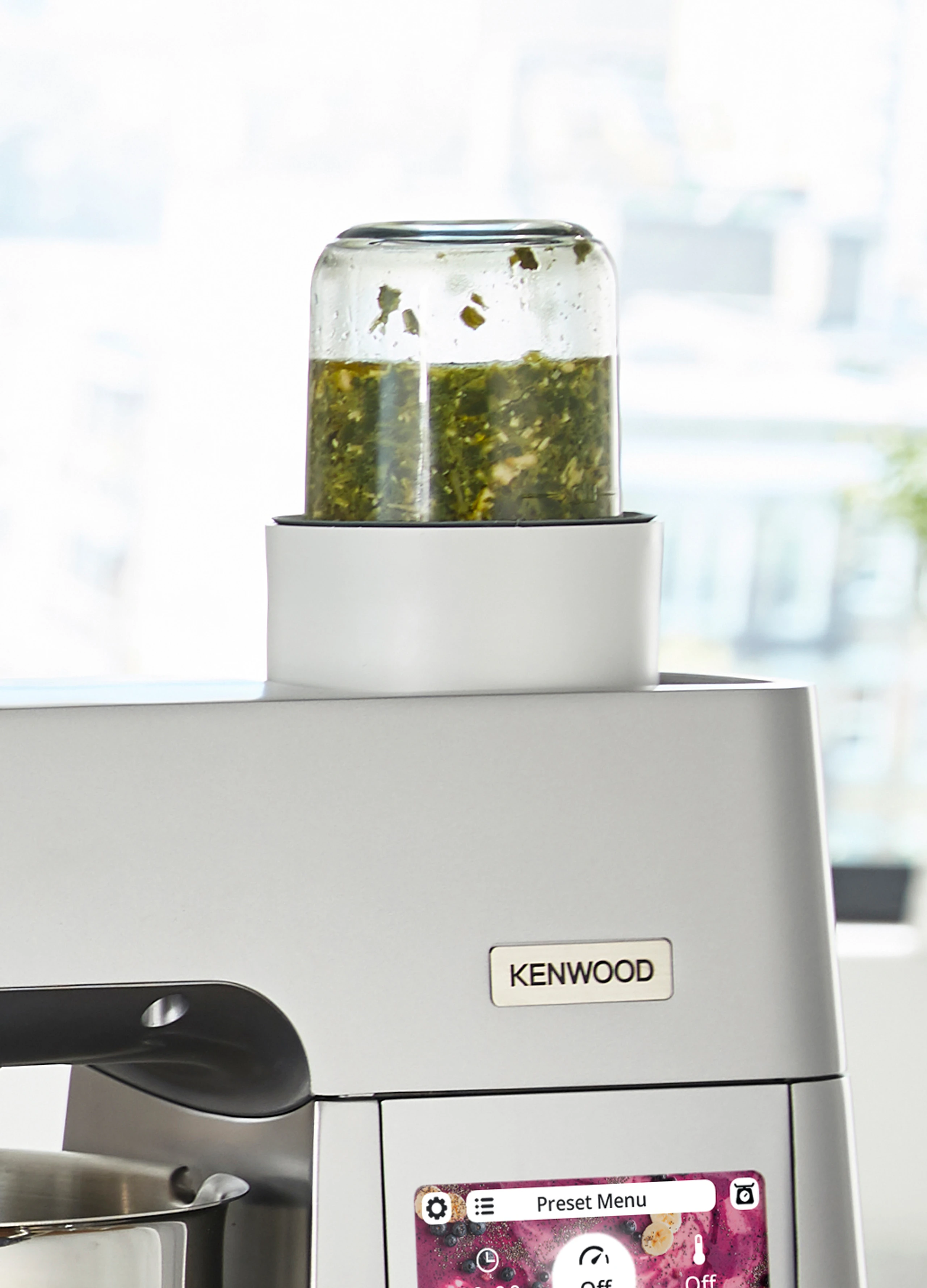 © Kenwood Blurred image background