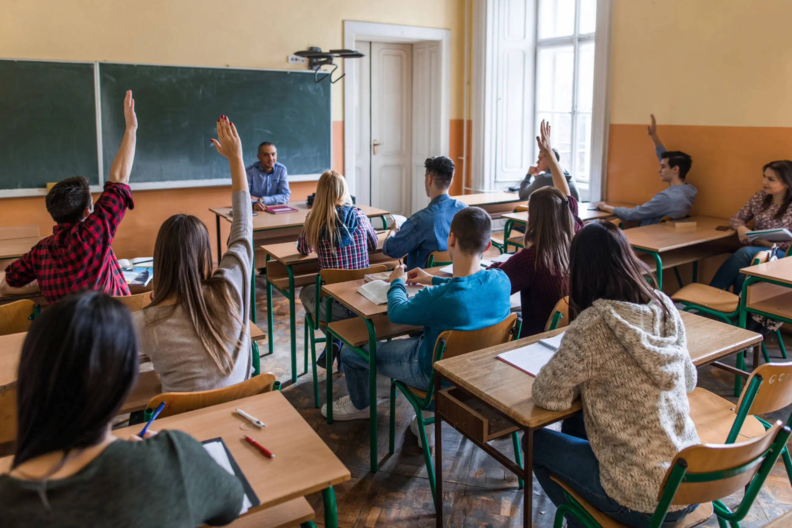 Klasse mit Schüler:innen