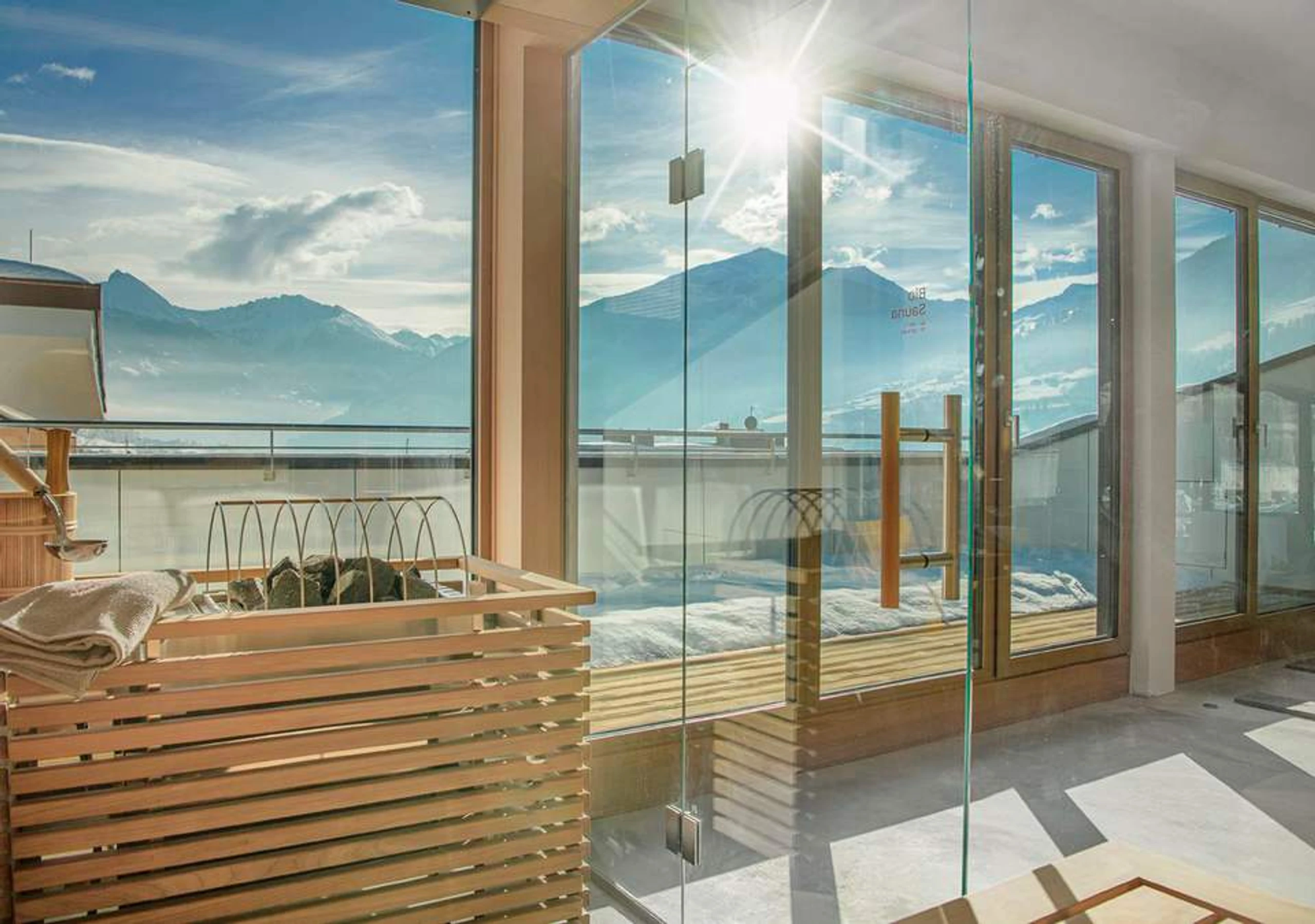 © Hotel Blu Blurred image background