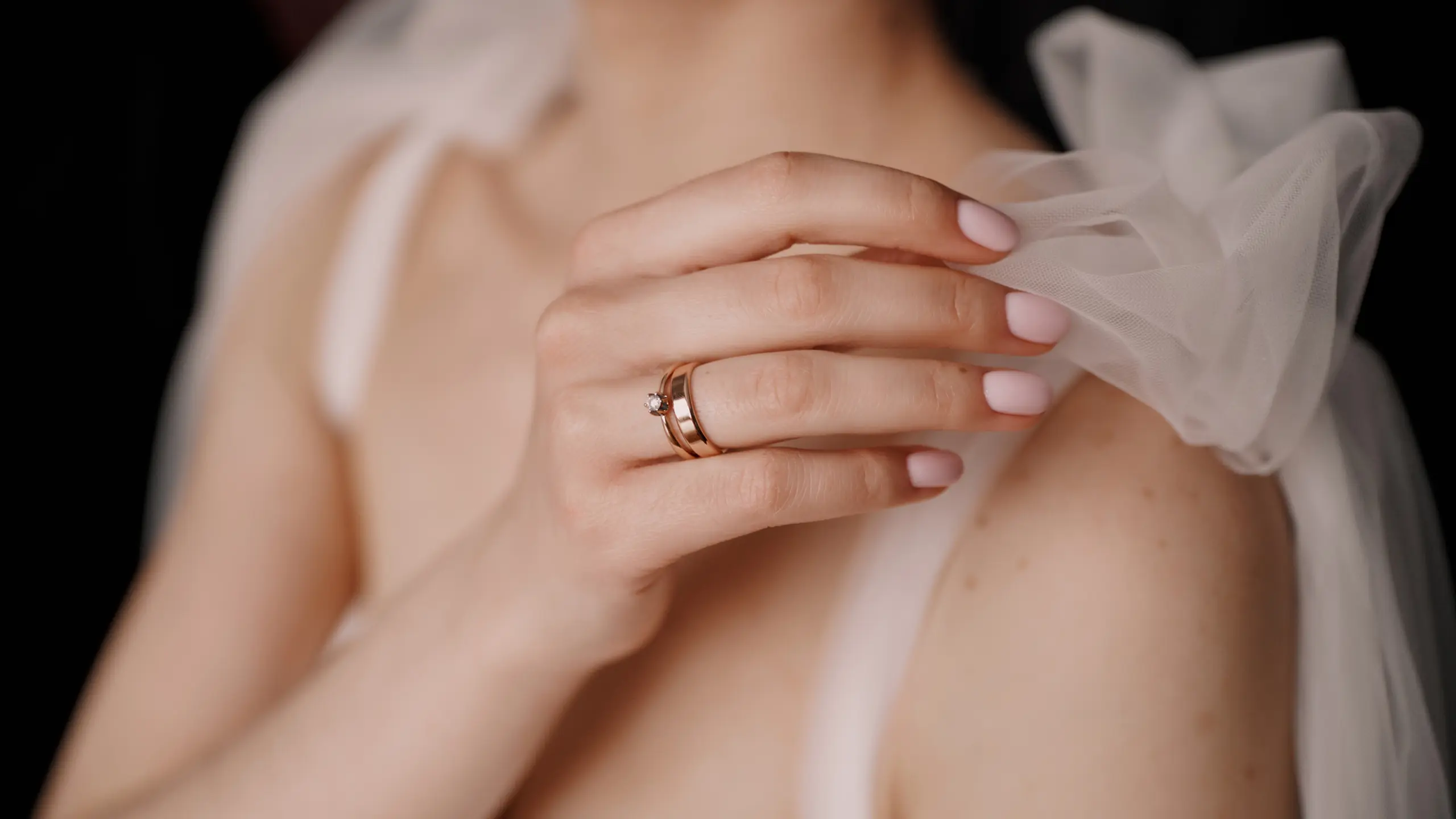 Hochzeitsnägel-Trends 2024