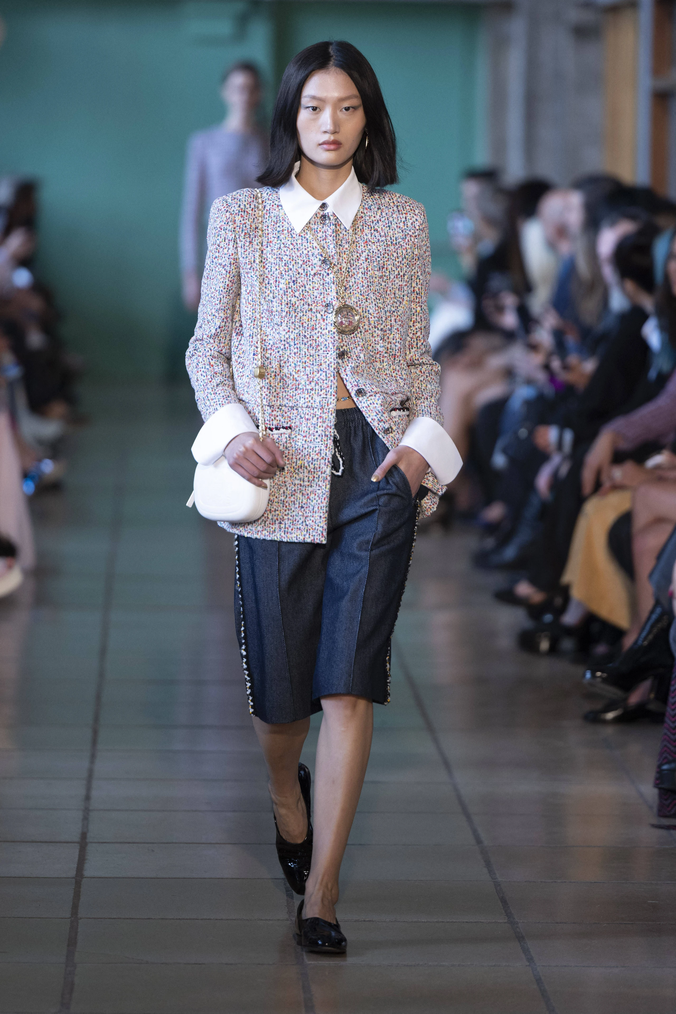 Runway Chanel Cruise 2024 2025