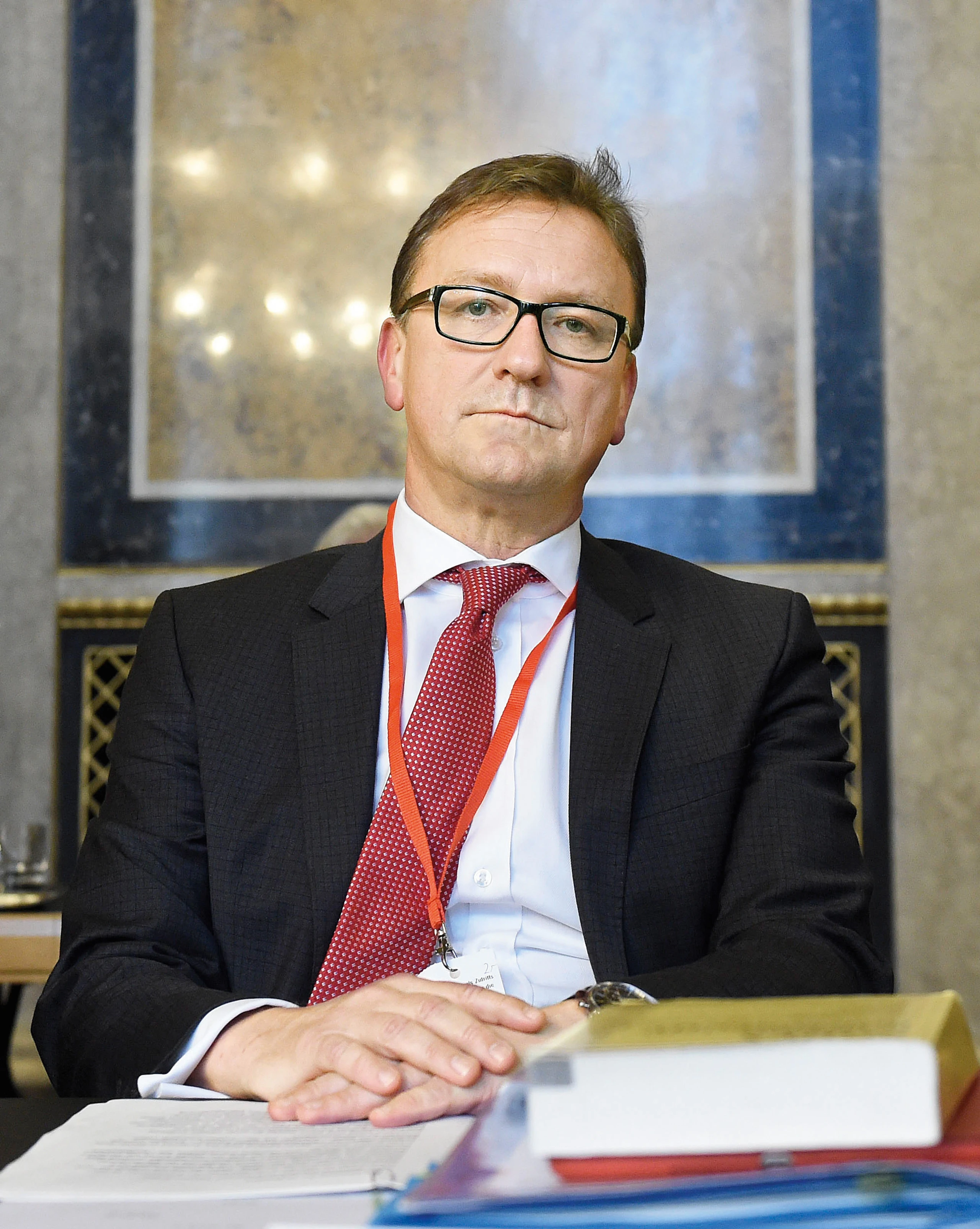 © Helmut Fohringer/APA/picturedesk.com Blurred image background