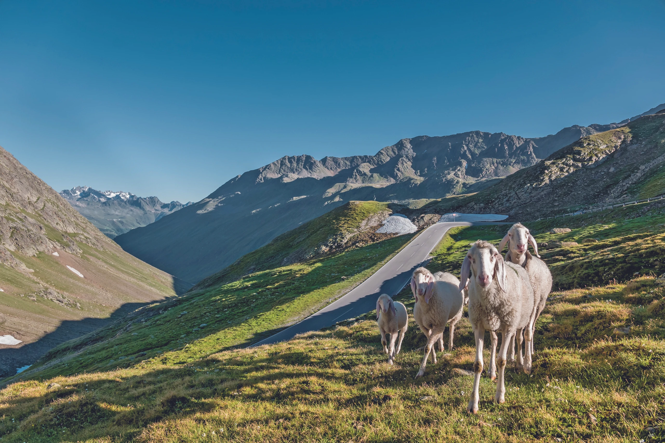 © Ötztal Tourismus Blurred image background