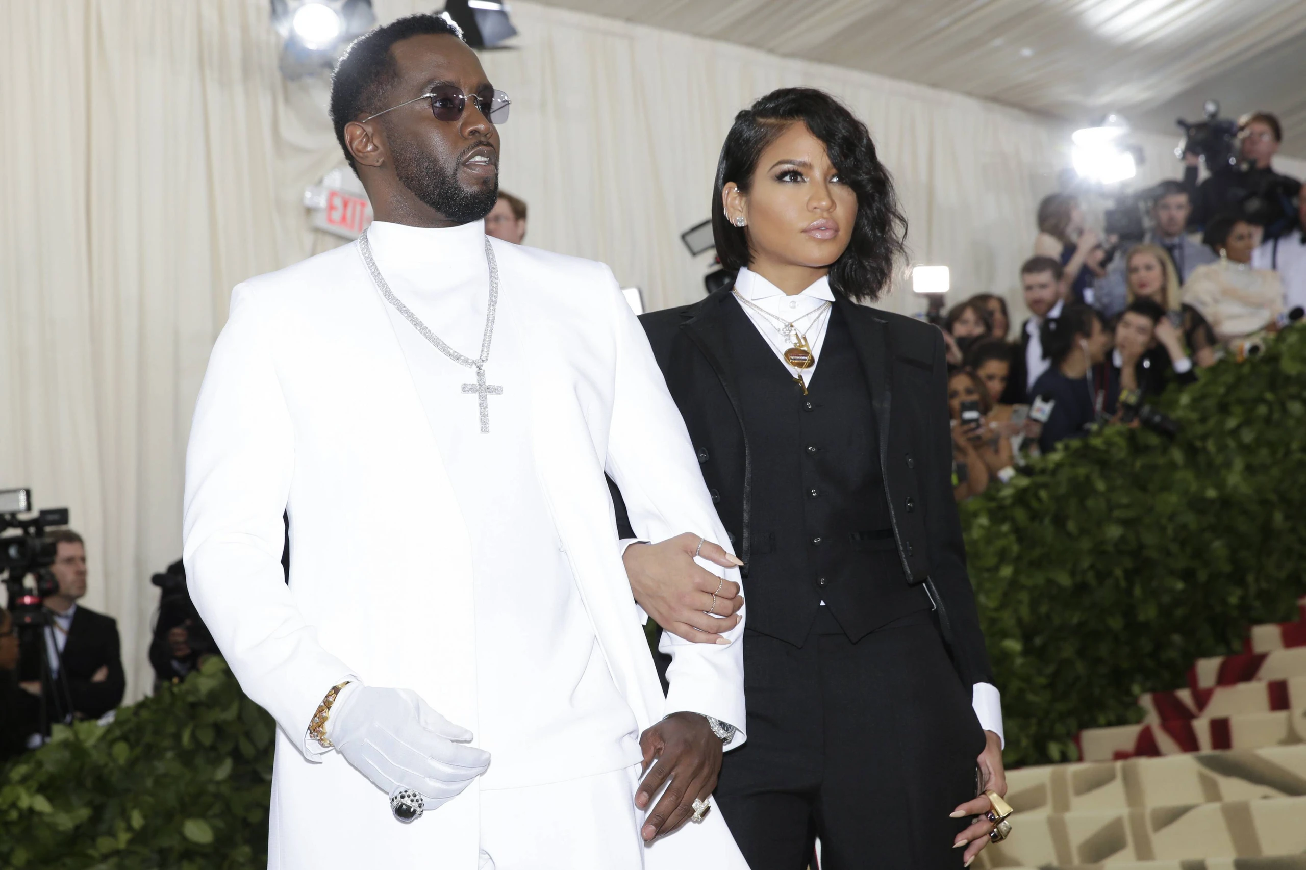 Cassie meldet sich nach Veröffentlichung des Gewaltvideos erstmals zu Wort