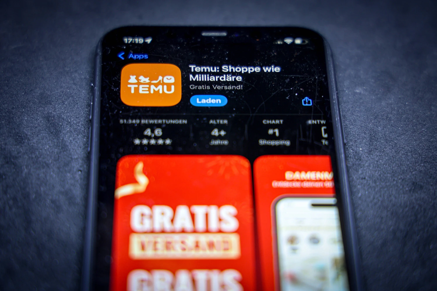 Die App des Onlineshops Temu auf einem Smartphone.