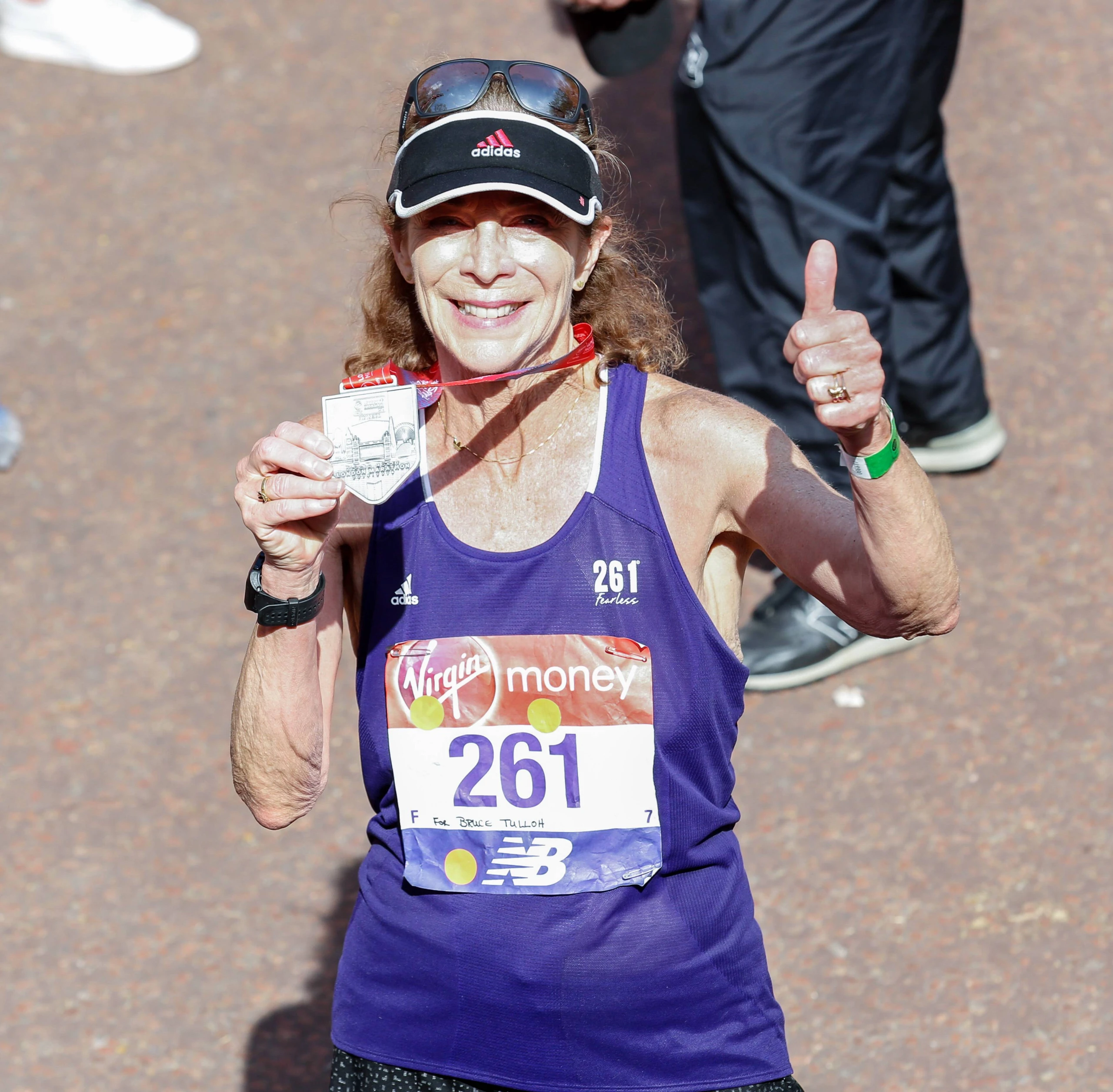 Hintergrundbild des Collage-Eintrags