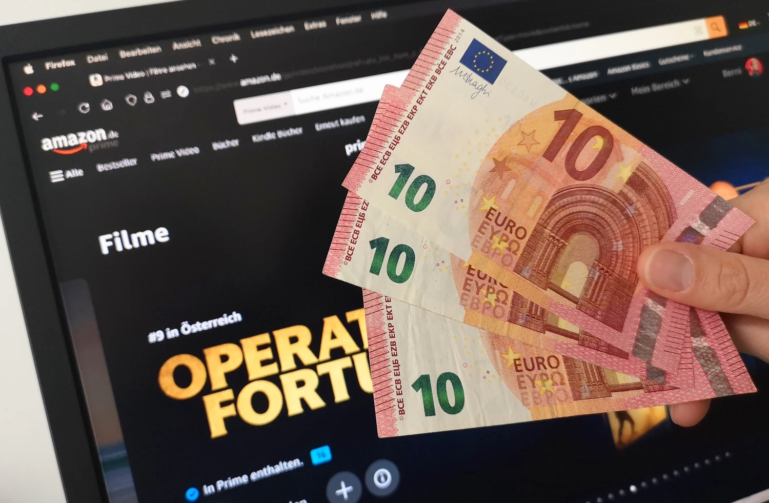 Der österreichischen Arbeiterkammer (AK) ist es zu verdanken, dass Prime-Abonnent:innen in Österreich jetzt bis zu 36,50 Euro zurückerstattet bekommen – wie man seinen Anspruch bei Amazon geltend macht!