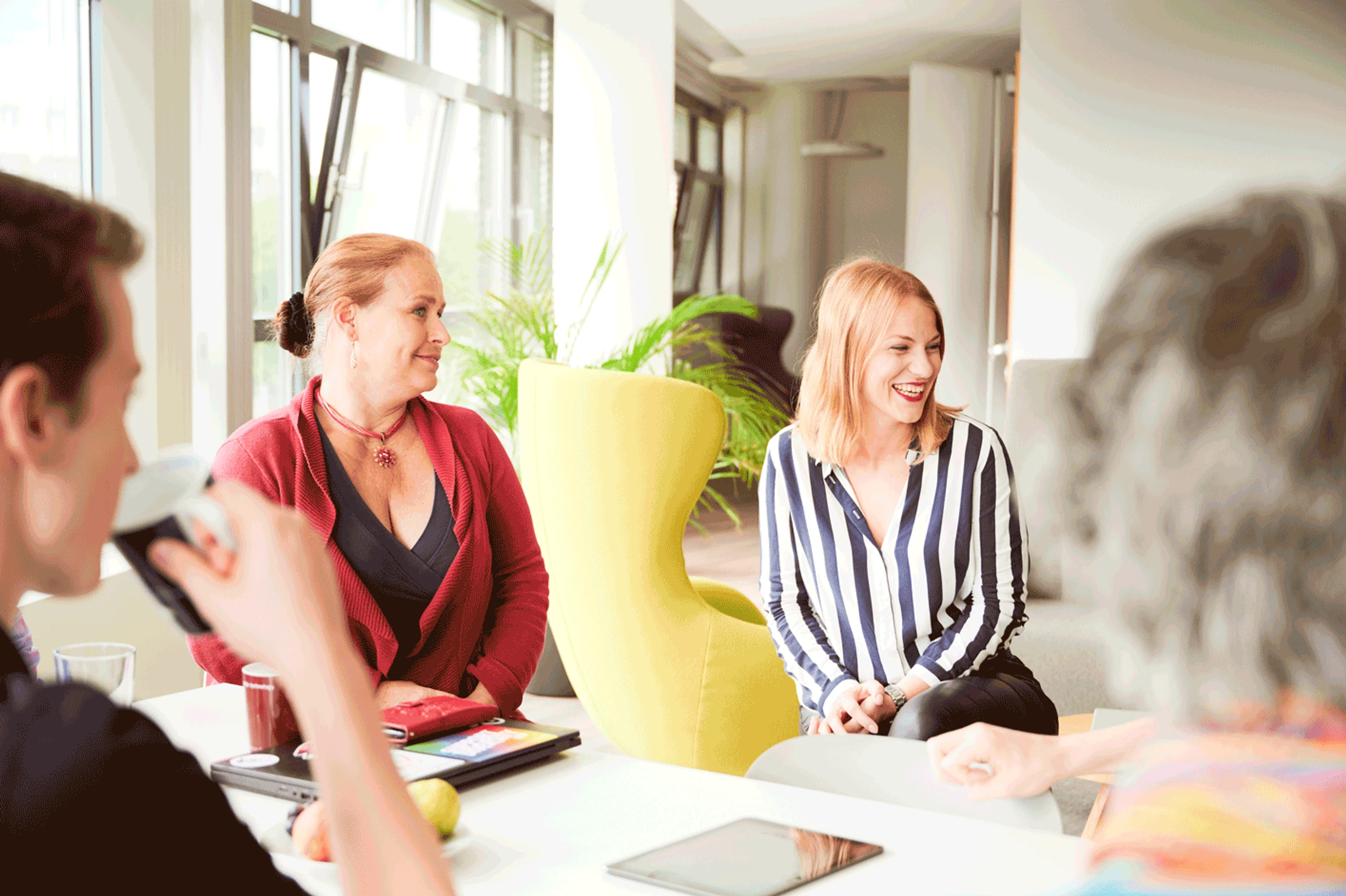 © adesso Blurred image background