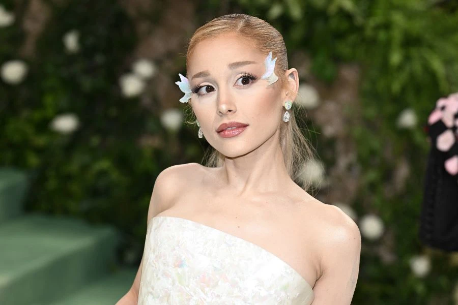 ariana-grande-markenbotschafterin-swarovski