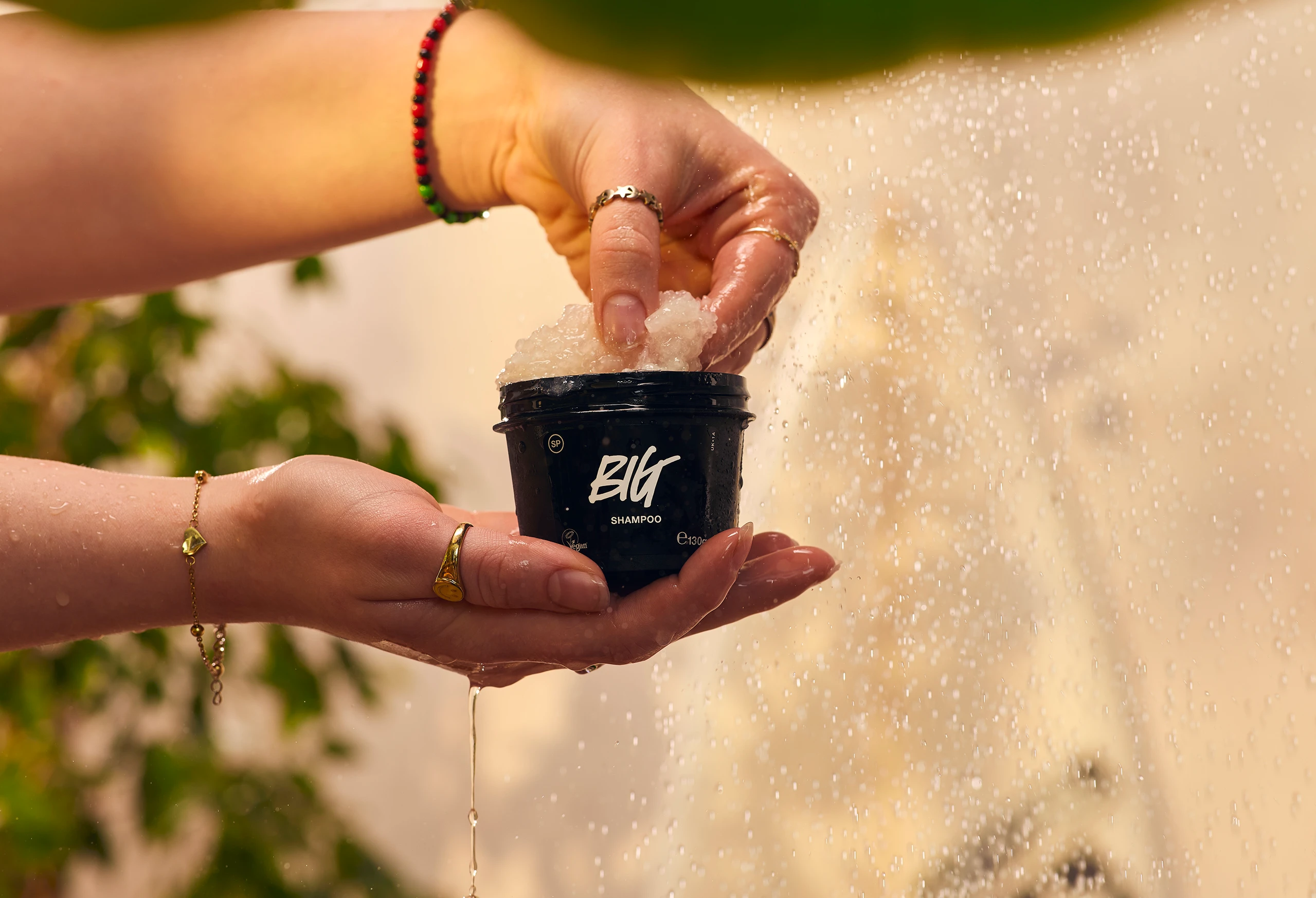 © LUSH Blurred image background