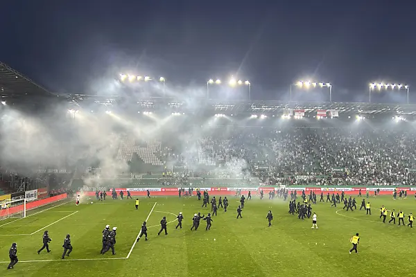 Derby-Randale kommen Rapid und Austria teuer zu stehen