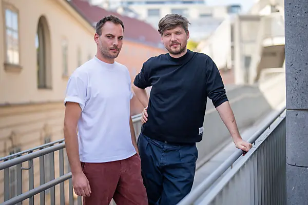 Zwei von sieben: Federspiel-Musiker Philip Haas und Simon Zöchbauer