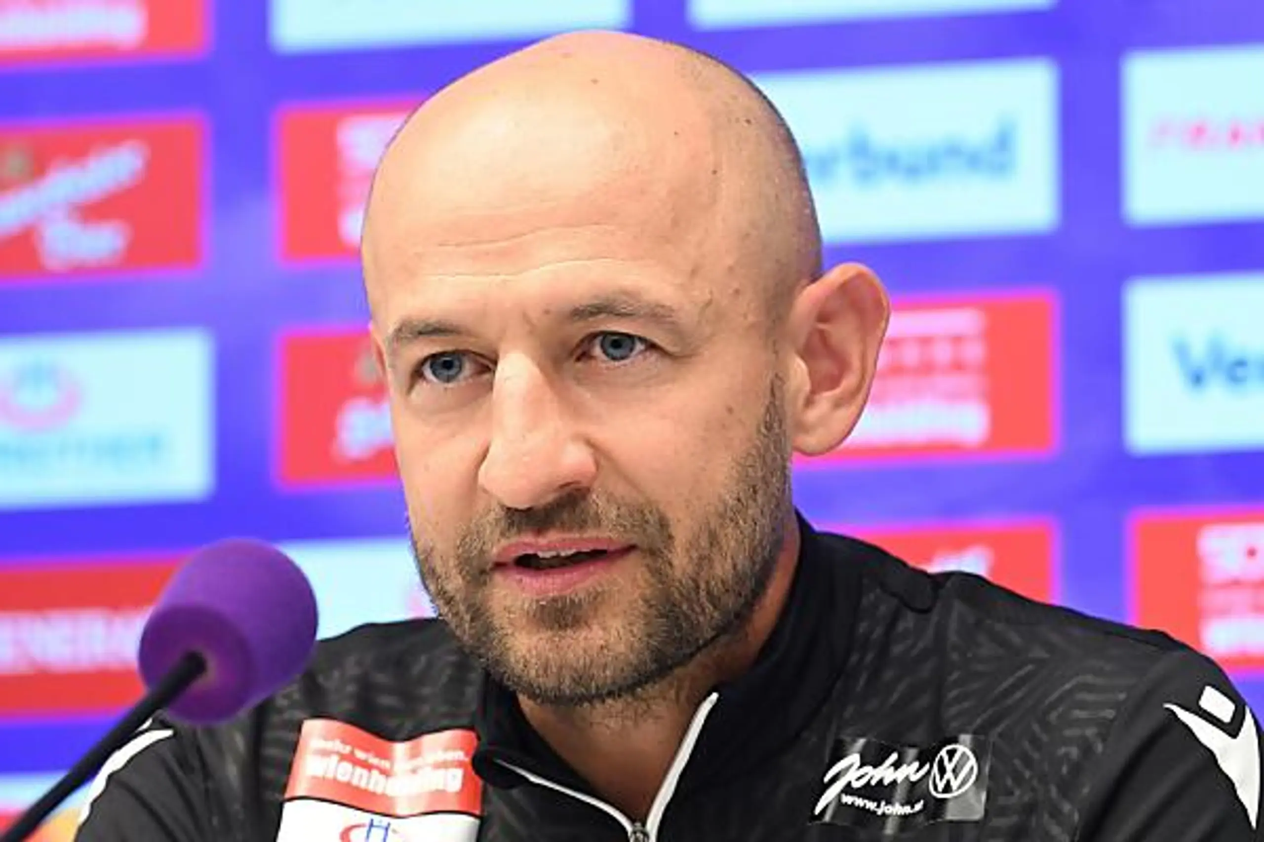 Austria-Trainer Stephan Helm hofft auf mehr violette Effizienz