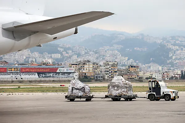 UNICEF-Hilfslieferungen am Flughafen von Beirut