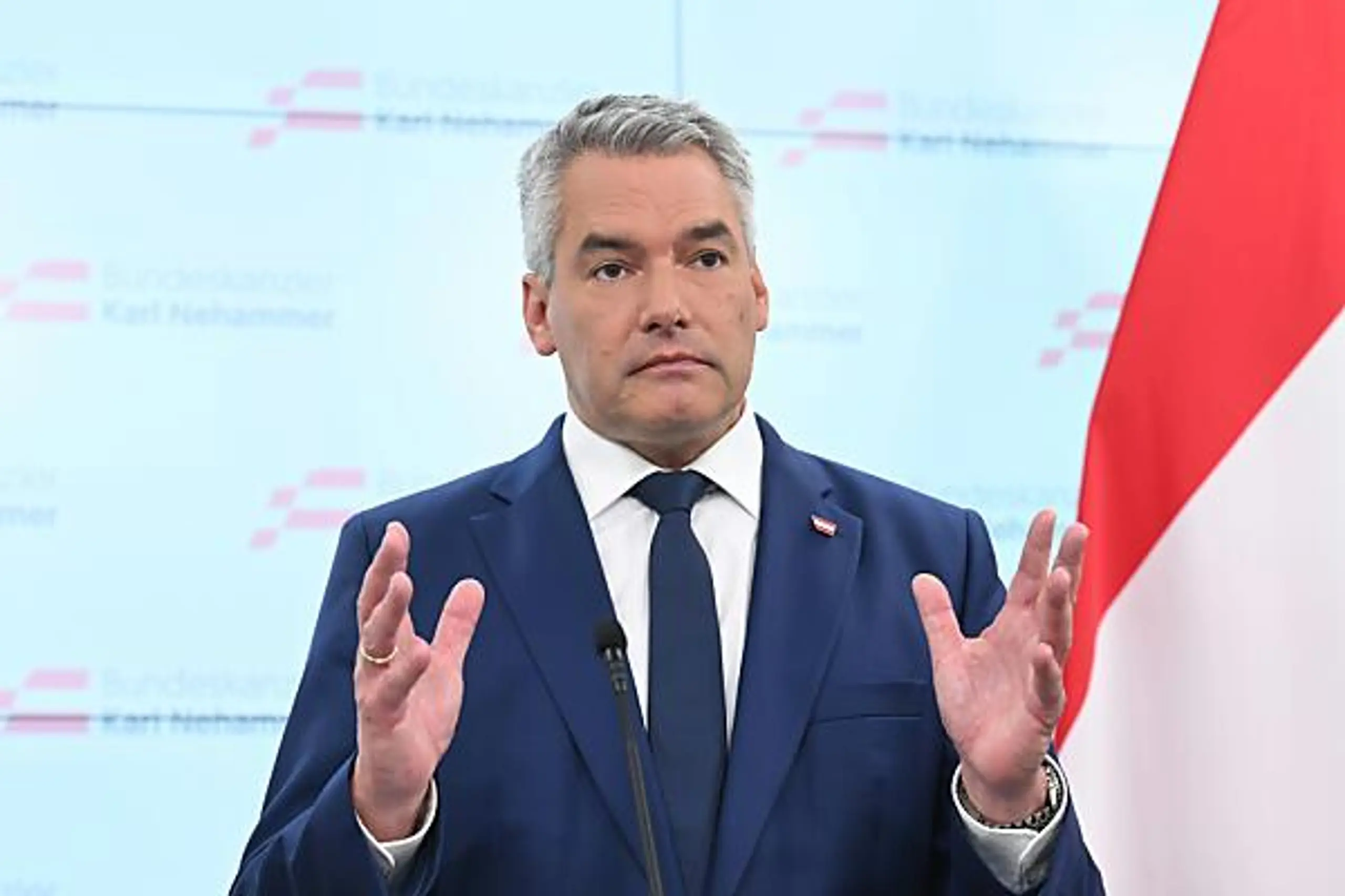 Nehammer will nicht Kickls "Steigbügelhalter" sein