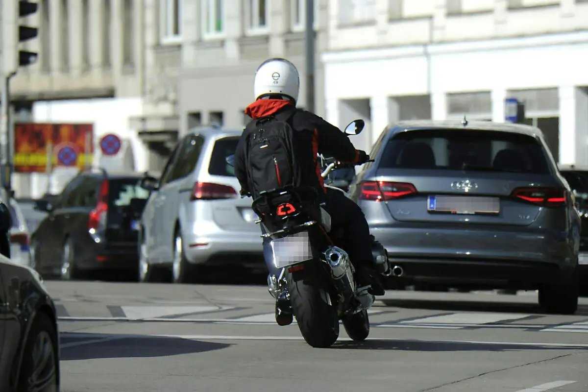 Zahl der tödlichen Unfälle von Bikern bleibt hoch