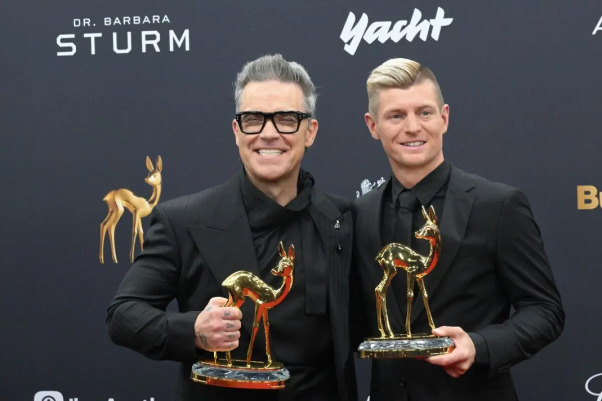 Williams und Kroos mit ihren Rehlein