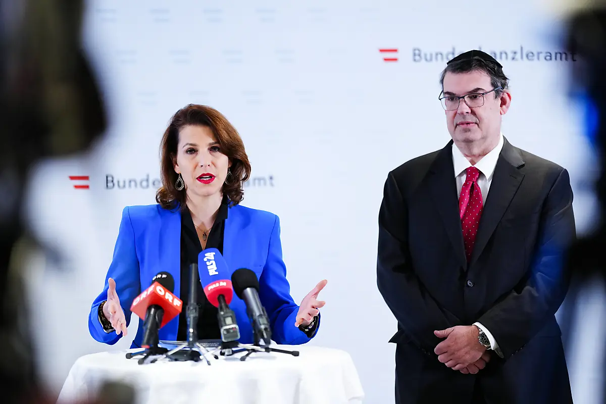 Edtstadler und Deutsch wollen weiter gegen Antisemitismus vorgehen