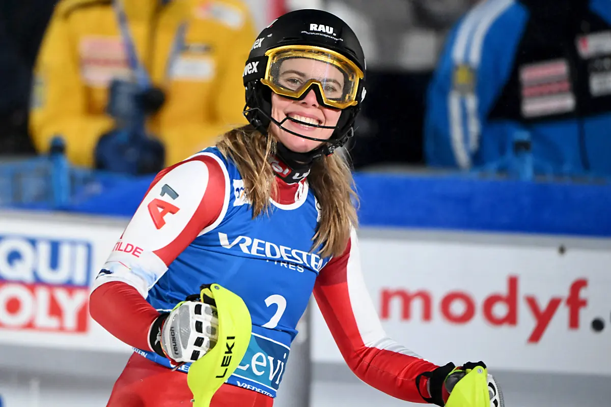 Liensberger eröffnet die Slalom-Saison mit Platz zwei
