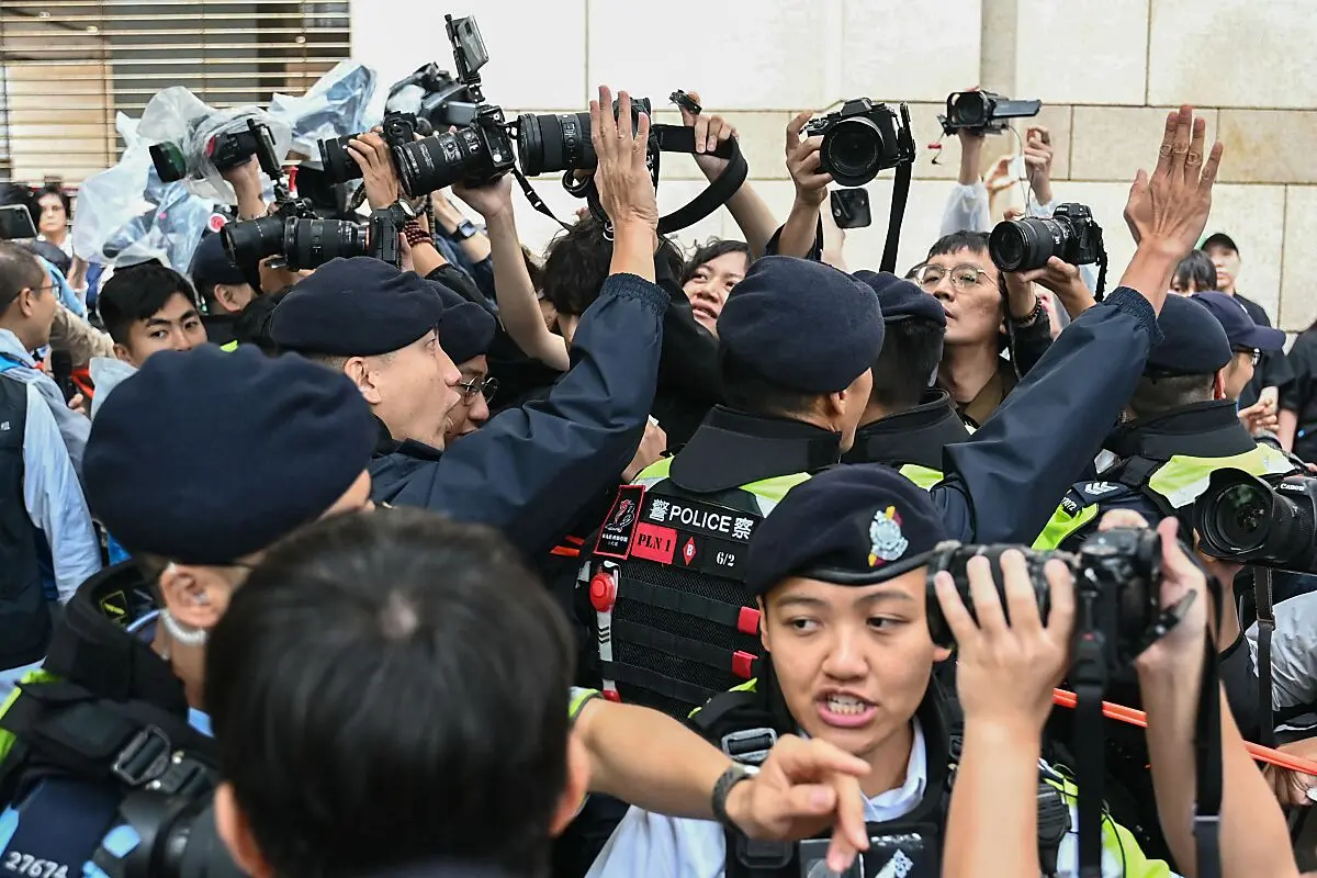 Polizei hielt beim Prozess die Medienmeute zurück