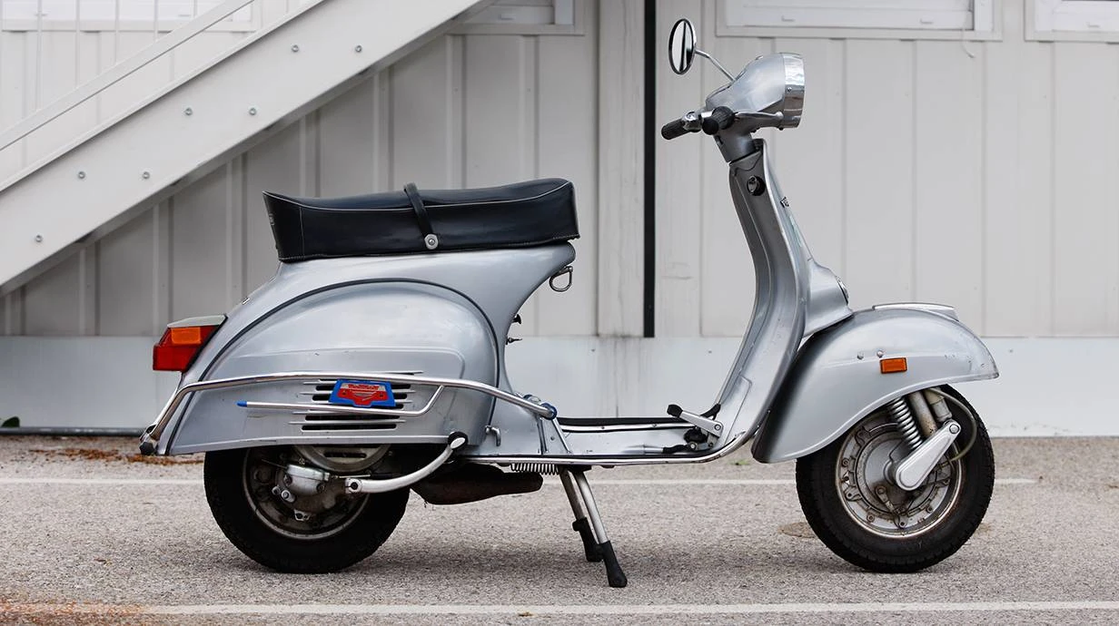 vespa 150 sprint v seite