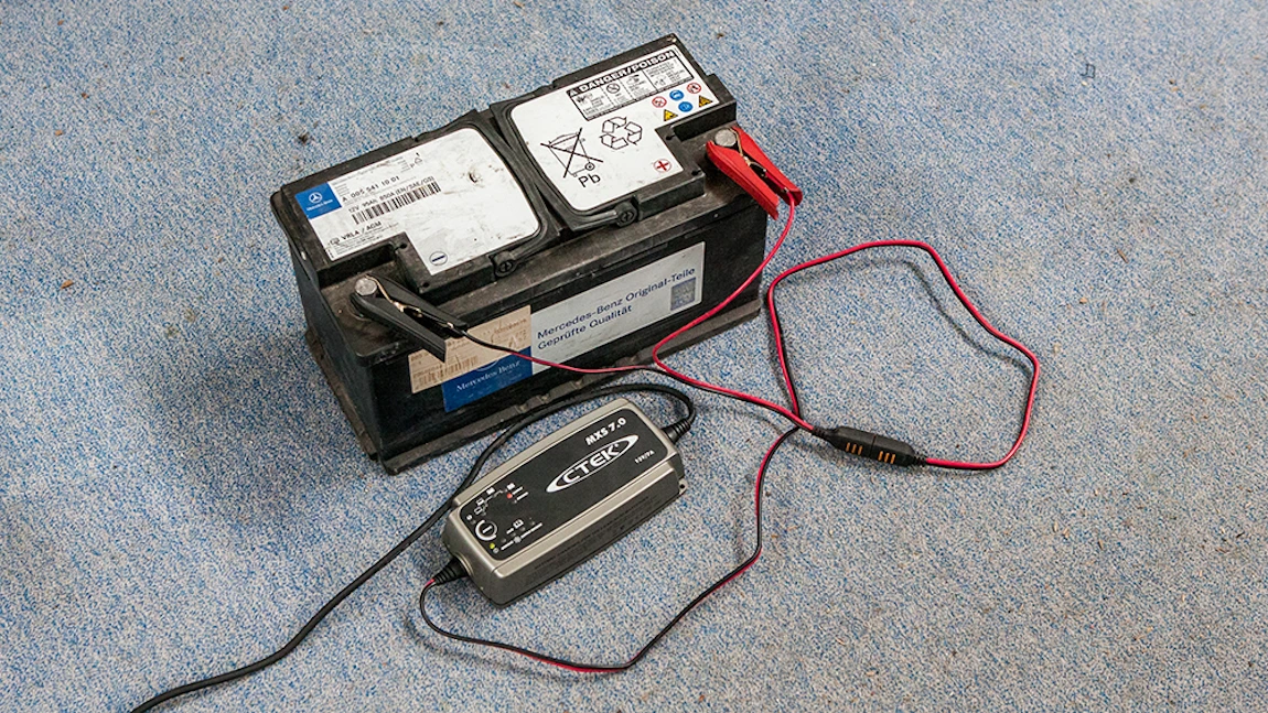 Warum ist die Autobatterie leer?
