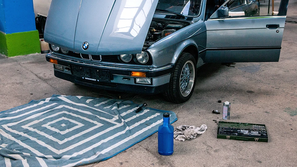 Wie macht man einen Ölwechsel beim Auto selber?
