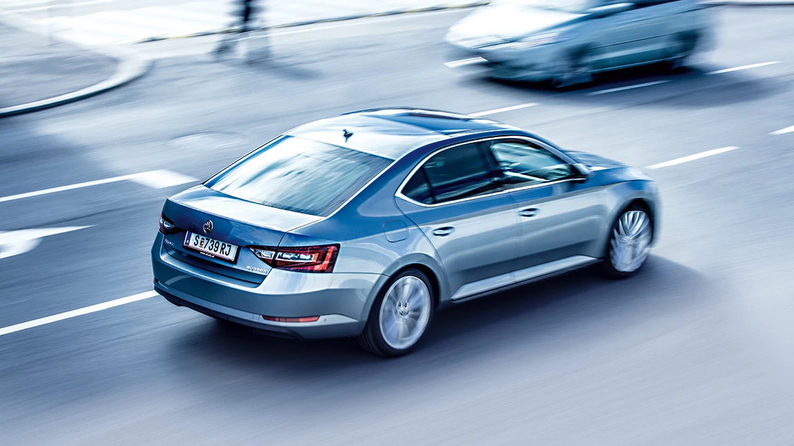Platz ist in der größten Hütte: Dauertest-Einstieg Škoda Superb Style TDI