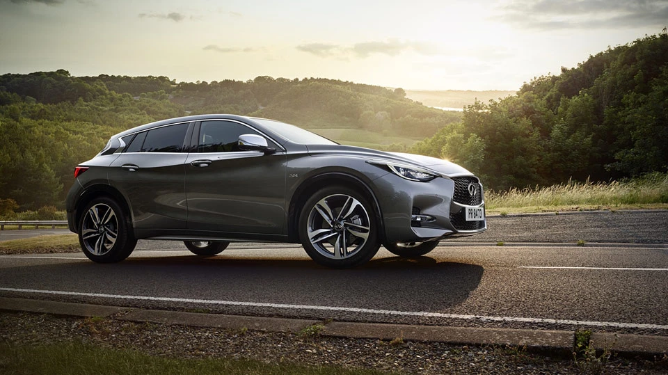 Infiniti Q30: Top Design und Ausstattung, aber sonst so?