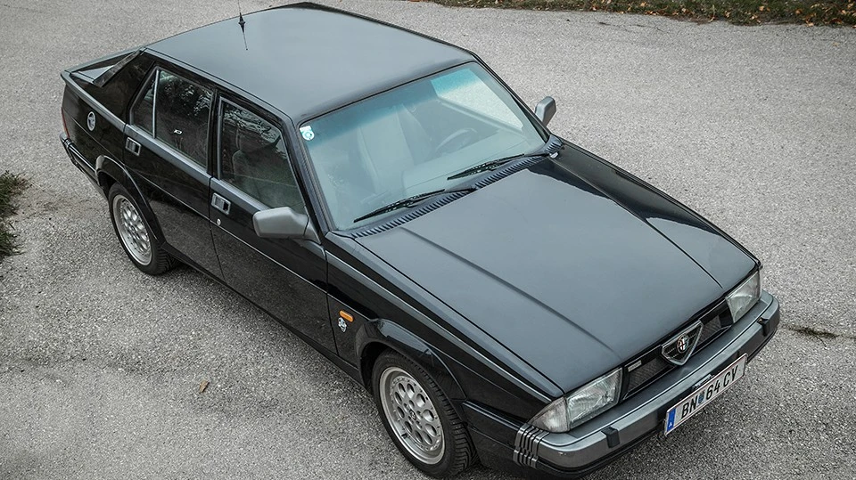 Kaufberatung Alfa Romeo 75 turbo oben front seite