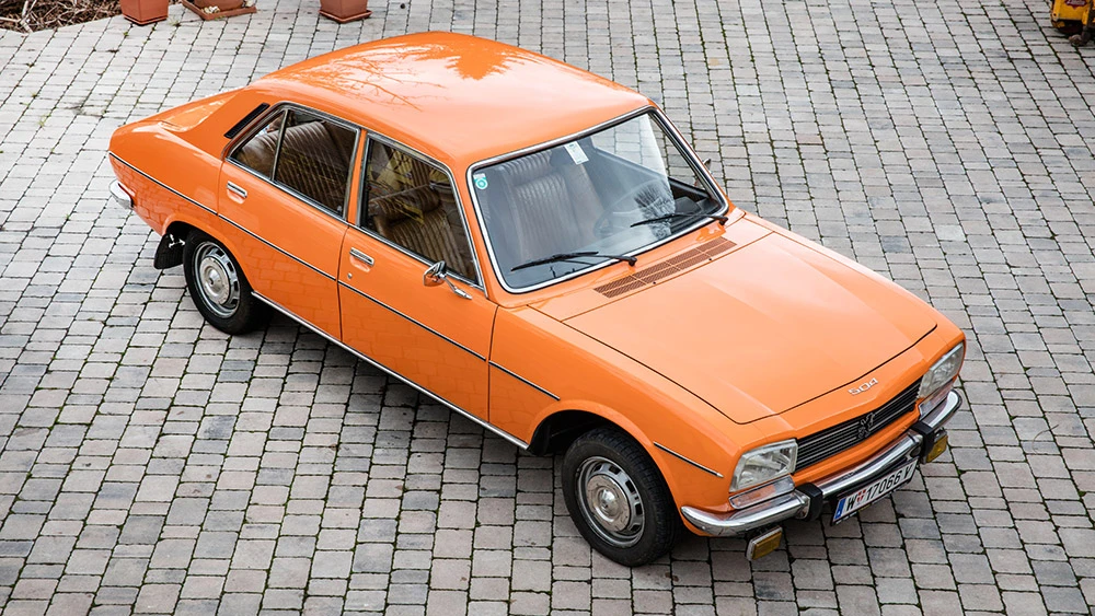 peugeot 504 kaufberatung limousine oben vorne scheinwerfer kühlergrill seite vorne front dach