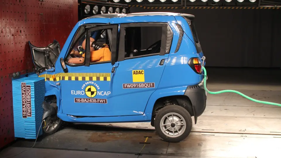 Diese 4 Mopedautos haben 5 Sterne im Crashtest erhalten – zusammen!