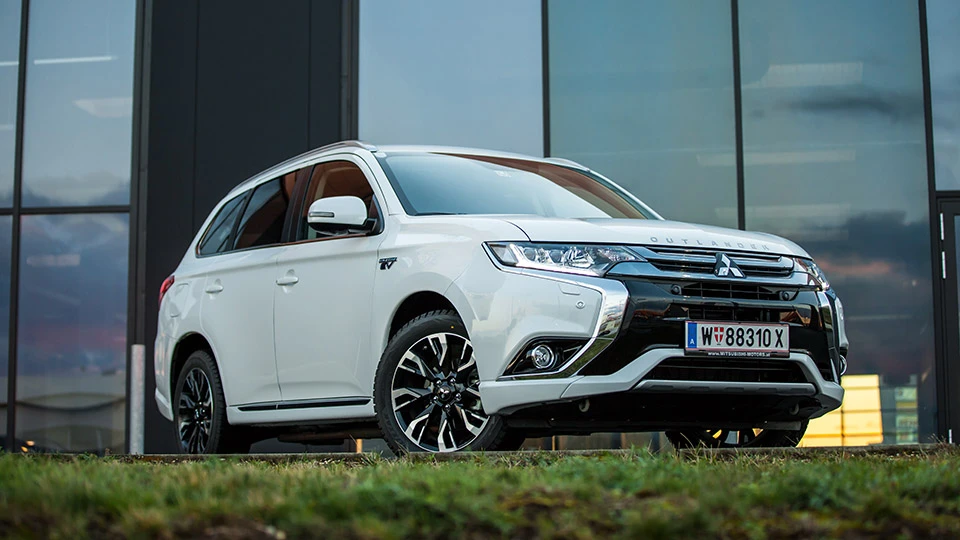 Mitsubishi Outlander PHEV 4WD: Max Musterschüler