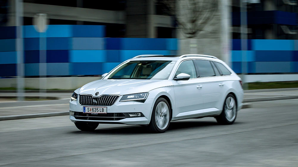 Skoda Superb Combi 4x4 Style 2,0 TSI DSG: Schlupf-Eliminator und Sitz-Killer