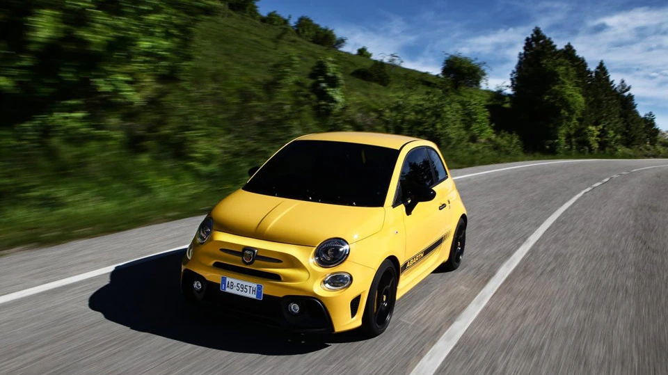 Starker kleiner Abarth 595