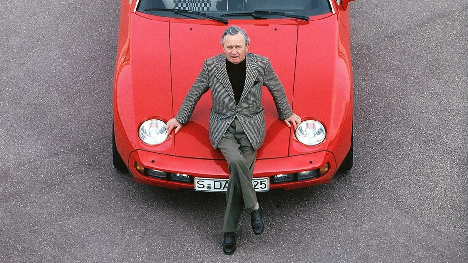 Porsche 928: Fastest Forward