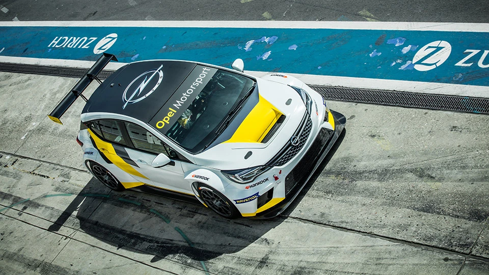 Opel Astra TCR: Das fängt ja gut an
