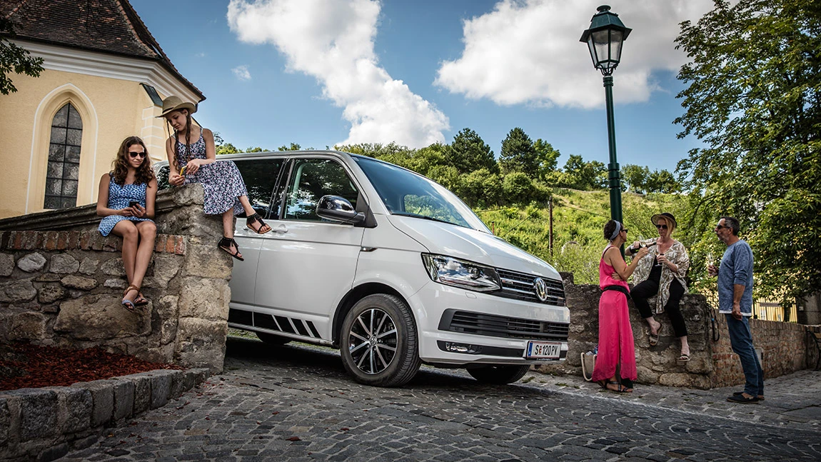 Unterwegs im VW T6 Multivan Edition 30: Lonely Planet