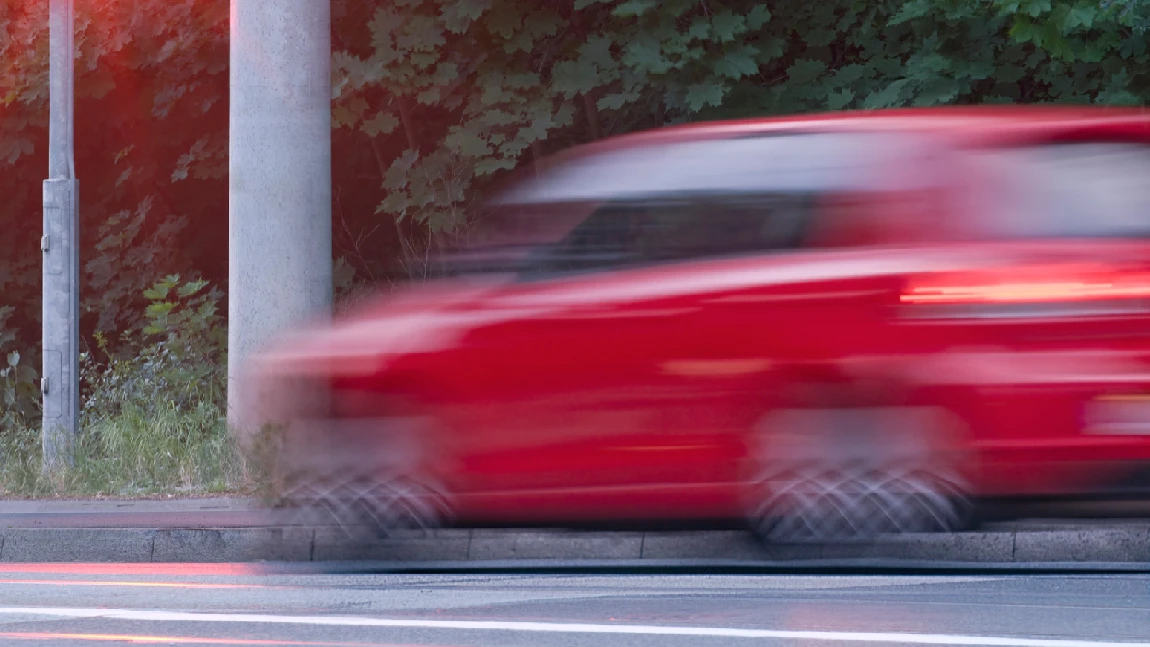 Fahrerflucht: Welche Strafen drohen und wie man sich als Unfallbeteiligter richtig verhält